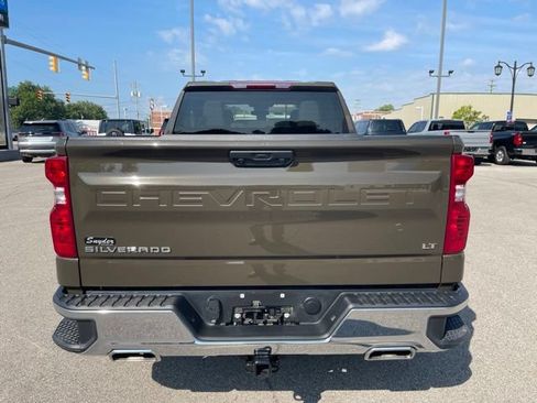 Used 2023 Chevrolet Silverado 1500 LT AWD/4WD image 11
