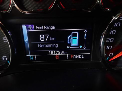 Used 2018 Chevrolet Silverado 1500 LT w/ All Star Edition image 19