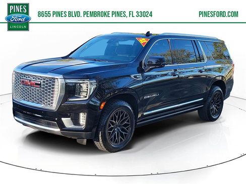Used 2021 GMC Yukon XL Denali image 1