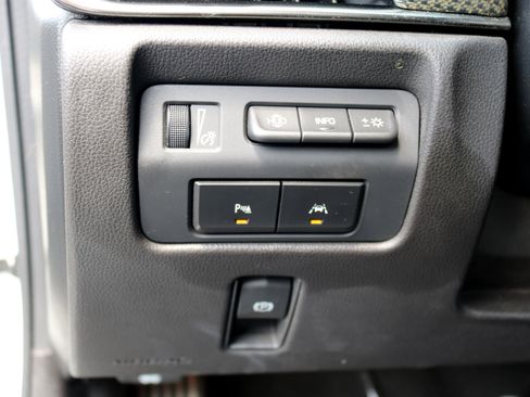 Used 2017 Cadillac ATS V w/ Luxury Package image 19