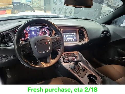 Used 2023 Dodge Challenger R/T image 5