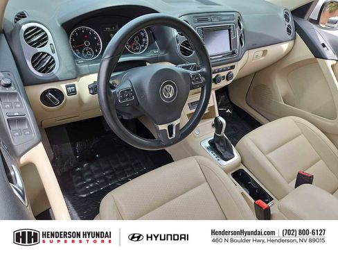 Used 2017 Volkswagen Tiguan S FWD image 10