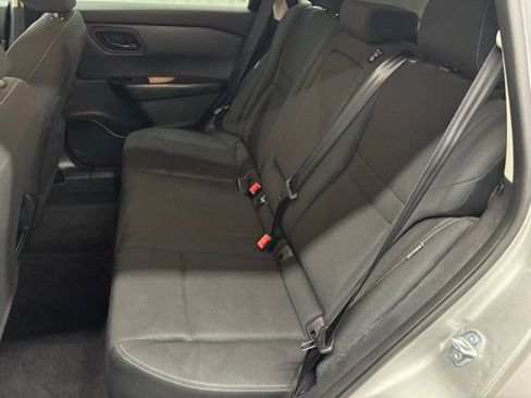 Used 2024 Nissan Rogue S FWD image 9