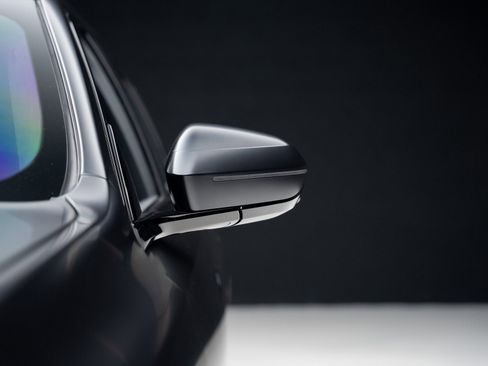 Used 2023 BMW i7 xDrive60 image 14