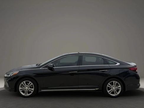 Used 2019 Hyundai Sonata Sport w/ Tech Package 03 FWD image 4