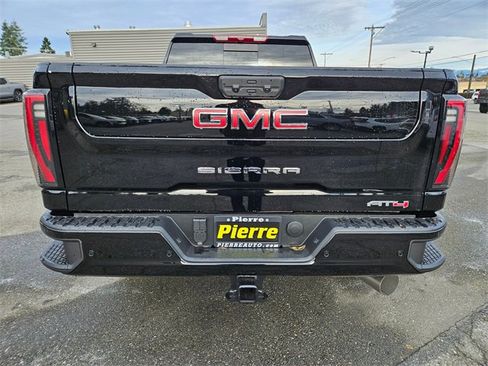 New 2026 GMC Sierra 3500 AT4 image 4