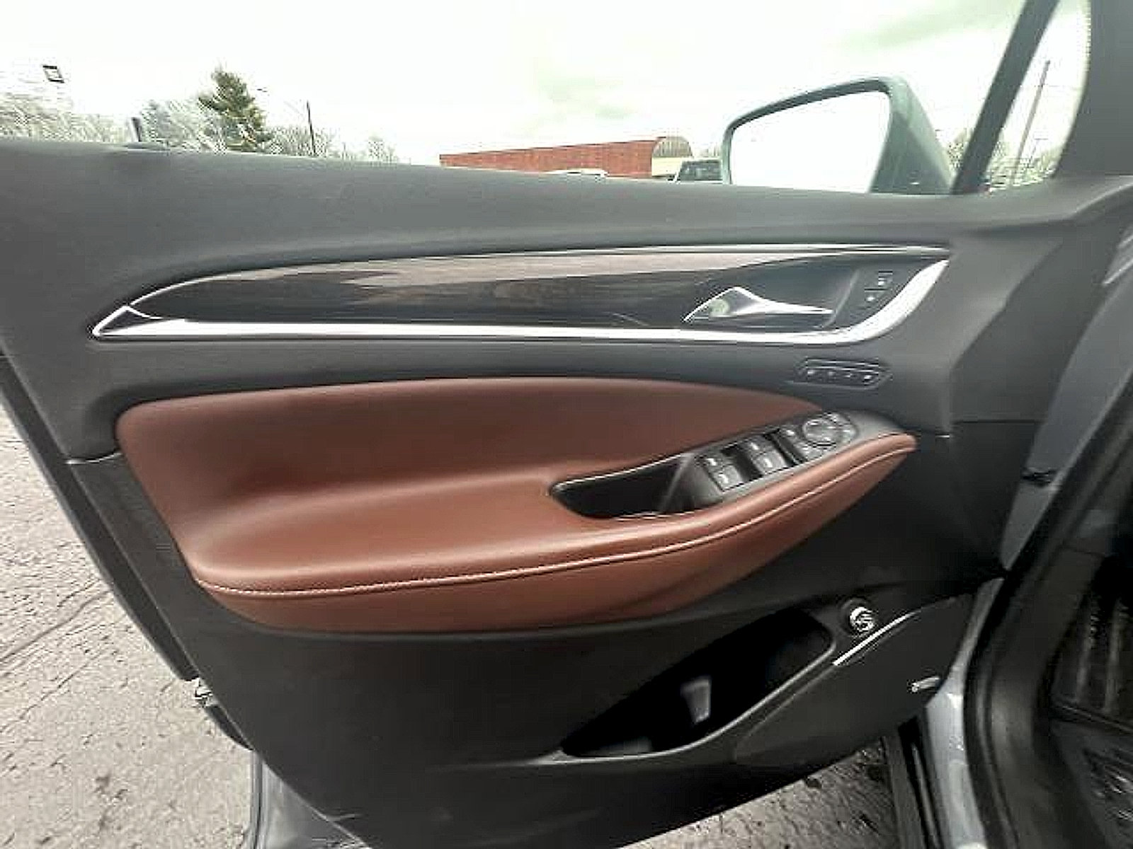 Certified 2018 Buick Enclave Avenir w/ Avenir Technology Package AWD/4WD image 16