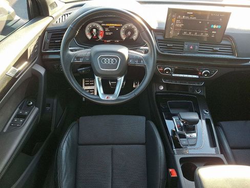 Used 2023 Audi SQ5 Premium Plus w/ Premium Plus Package image 11