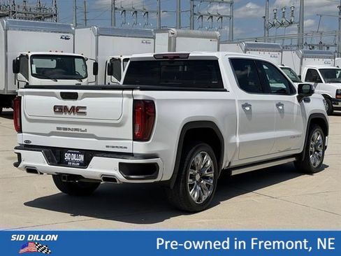 Certified 2023 GMC Sierra 1500 Denali w/ Denali Reserve Package AWD/4WD image 4