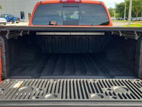 Certified 2025 Nissan Frontier PRO-4X w/ Pro Premium Package AWD/4WD image 13