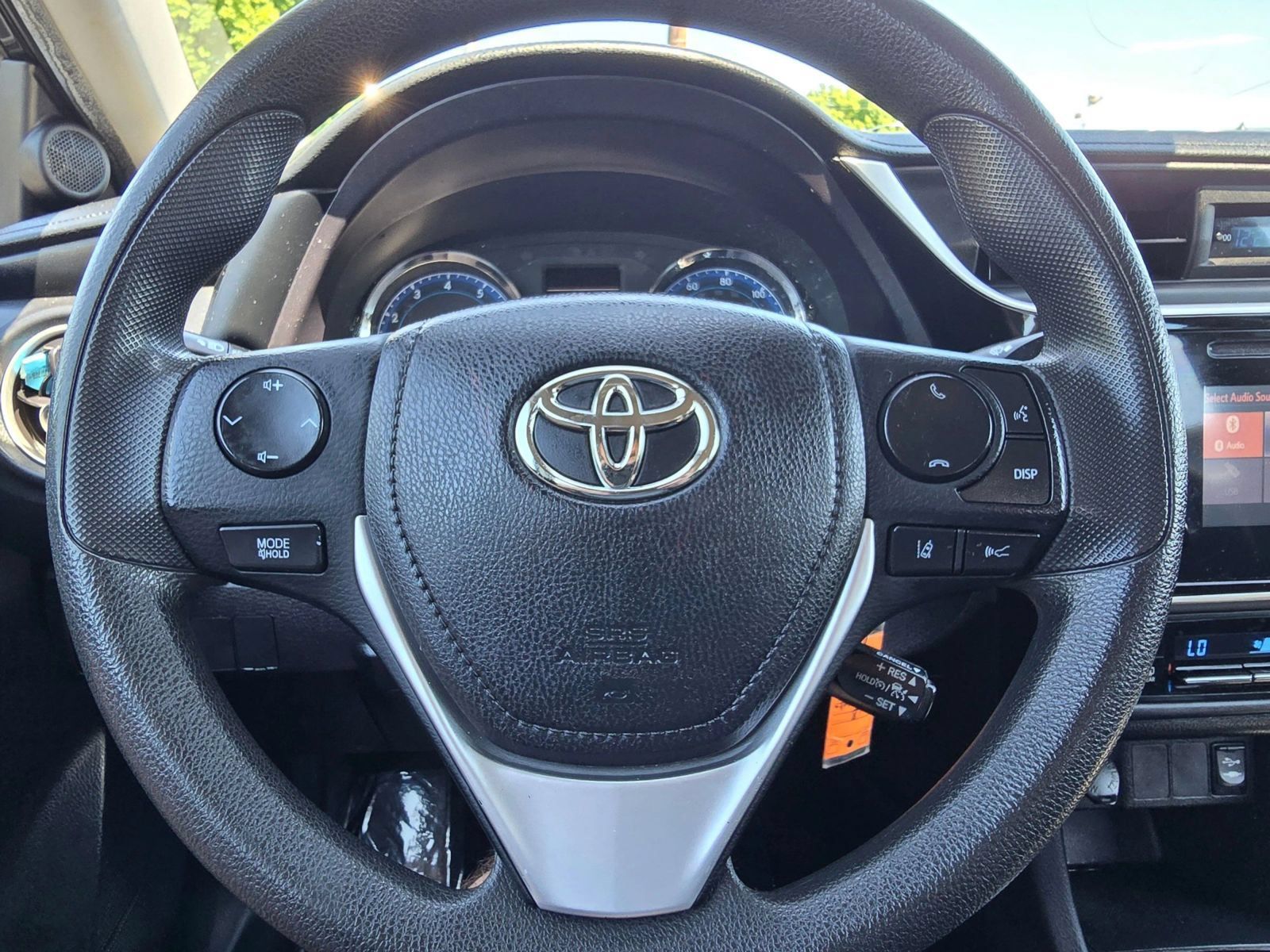 Used 2019 Toyota Corolla LE FWD image 23
