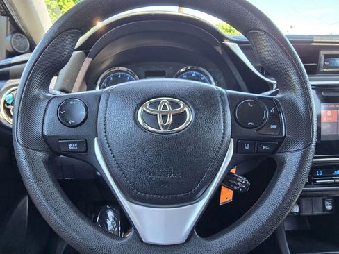 Used 2019 Toyota Corolla LE FWD image 23