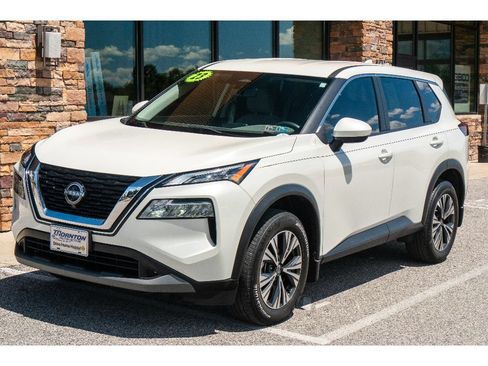 Used 2023 Nissan Rogue SV AWD/4WD image 7