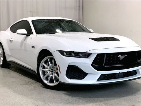 Used 2024 Ford Mustang GT Premium RWD image 33