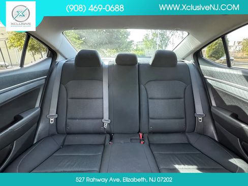 Used 2018 Hyundai Elantra SEL FWD image 22