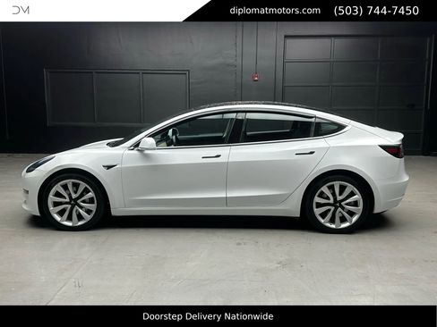 Used 2018 Tesla Model 3 Long Range image 3