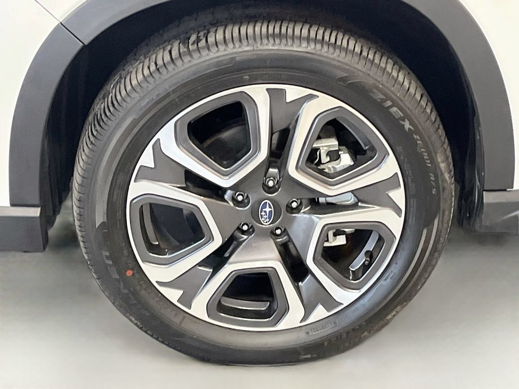 Used 2025 Subaru Ascent Touring AWD/4WD image 34