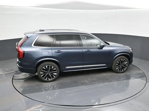 New 2026 Volvo XC90 B5 Plus w/ Protection Package Premier image 19