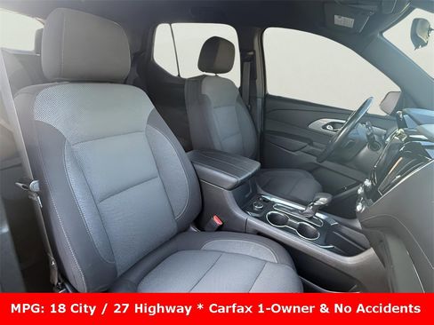 Used 2022 Chevrolet Traverse LT image 4