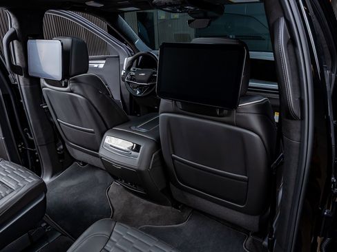 Used 2026 Cadillac Escalade V image 32