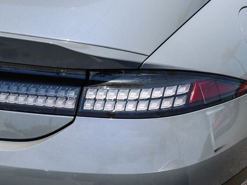 Used 2024 Hyundai Ioniq 6 SEL RWD image 11