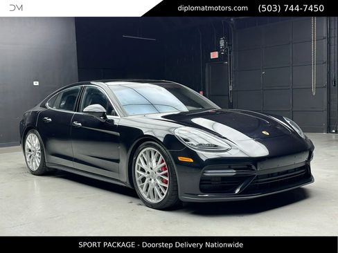 Used 2019 Porsche Panamera Turbo image 9