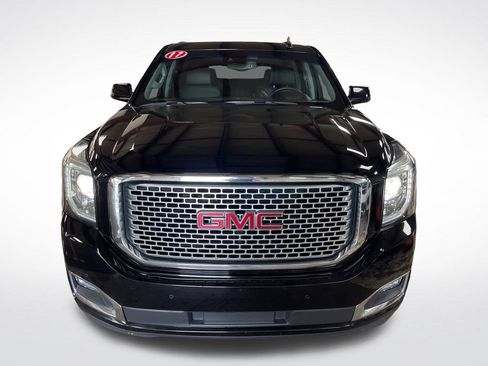 Used 2017 GMC Yukon Denali AWD/4WD image 9