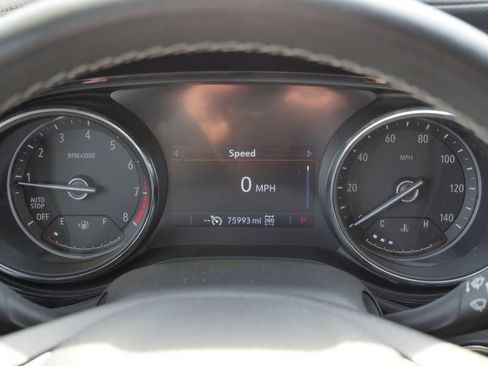 Used 2023 Buick Encore GX Select AWD/4WD image 39