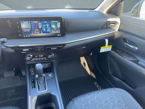 New 2026 Nissan Kicks SV image 26