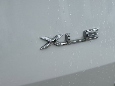 Used 2024 Toyota Grand Highlander XLE image 14