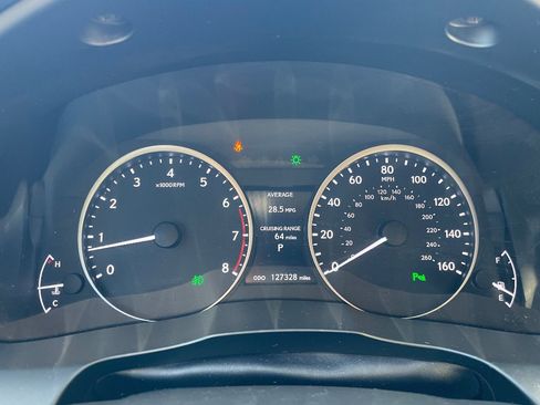 Used 2014 Lexus ES 350 w/ Luxury Package FWD image 35
