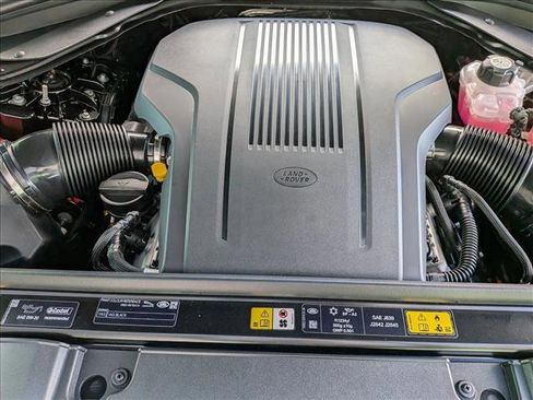 New 2026 Land Rover Range Rover SE image 16