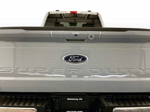 Used 2025 Ford F350 Lariat w/ Chrome Package image 4