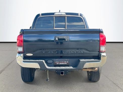 Used 2022 Toyota Tacoma SR5 RWD image 6