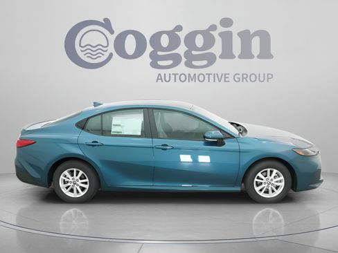Certified 2026 Toyota Camry LE w/ Convenience Package FWD image 21