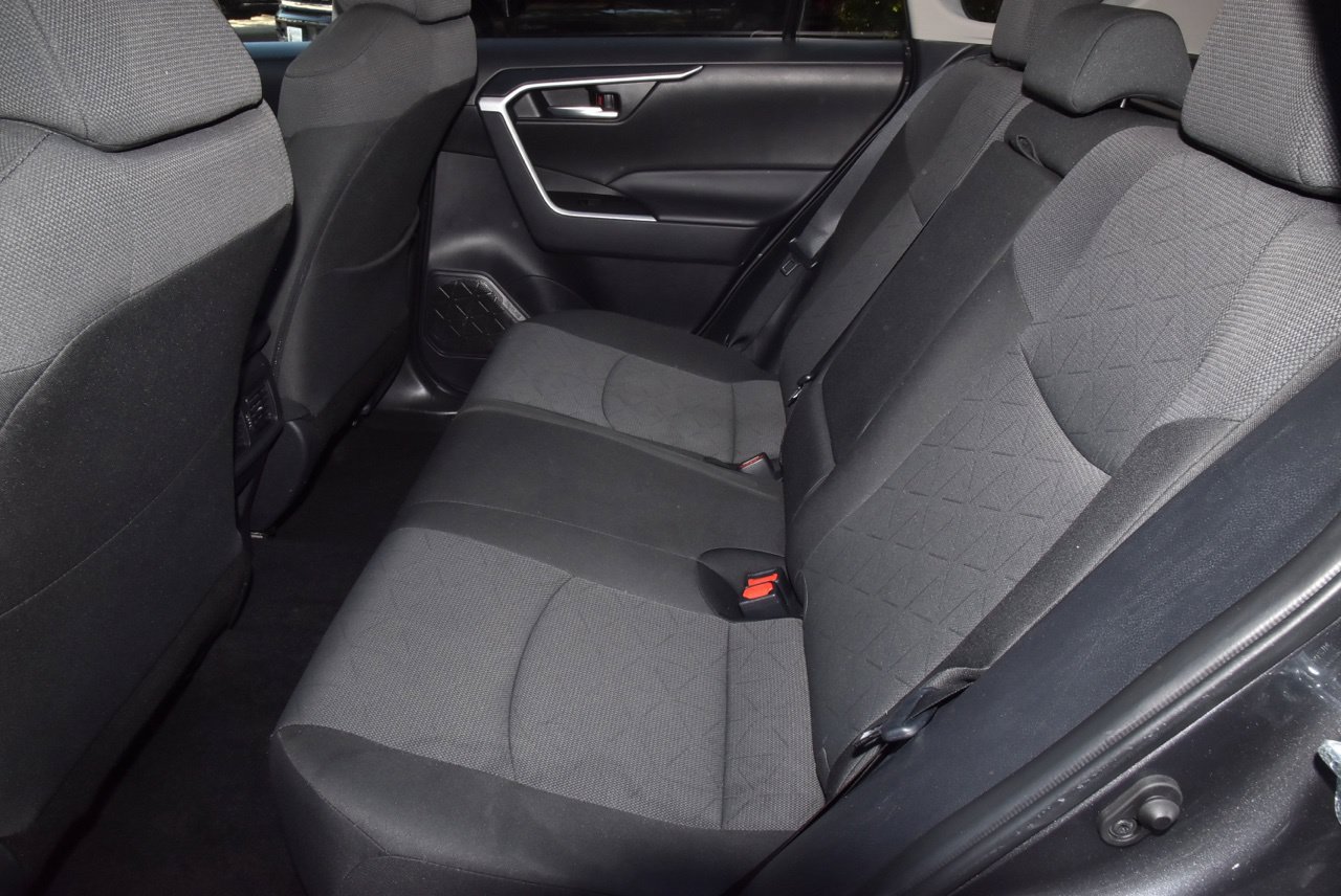 Used 2025 Toyota RAV4 XLE AWD/4WD image 14