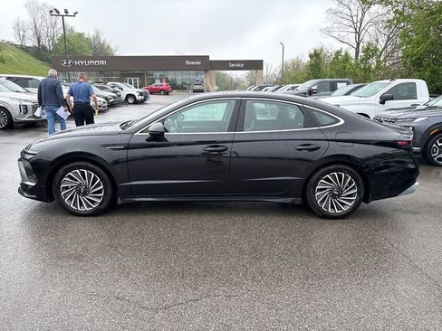 Used 2024 Hyundai Sonata SEL FWD image 2