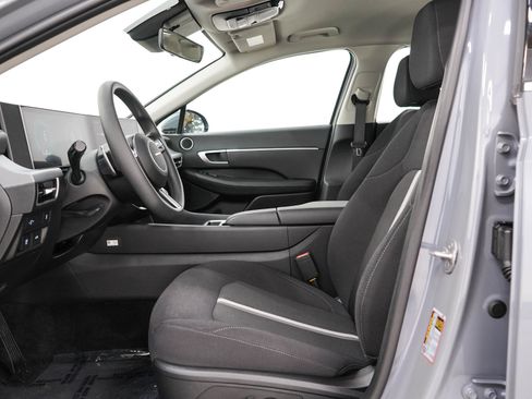 Used 2024 Hyundai Sonata SEL FWD image 19