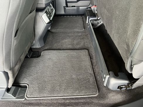 Used 2022 Ford F150 XLT w/ Equipment Group 302A High image 26