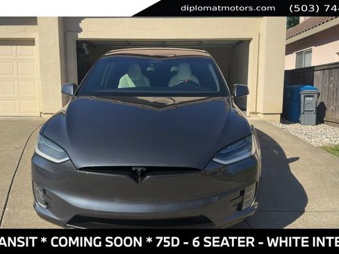 Used 2019 Tesla Model X 75D AWD/4WD image 3