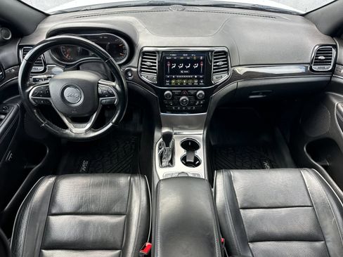 Used 2021 Jeep Grand Cherokee Overland image 3