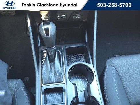 Used 2017 Hyundai Tucson SE image 18