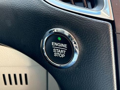 Used 2016 Ford Edge Titanium w/ Technology Package image 36