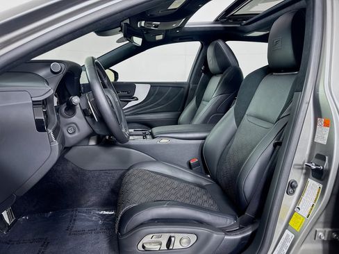 Used 2022 Lexus LS 500 F Sport image 28