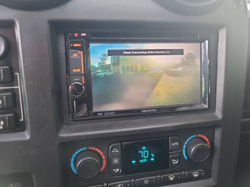 Used 2006 HUMMER H2 Base 4dr SUV 4WD image 27