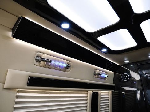 Used 2020 Mercedes-Benz Sprinter 3500 w/ Windows All Around Package image 49