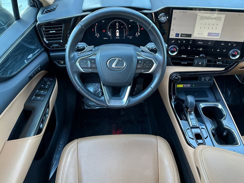 Used 2024 Lexus NX 250 FWD image 14