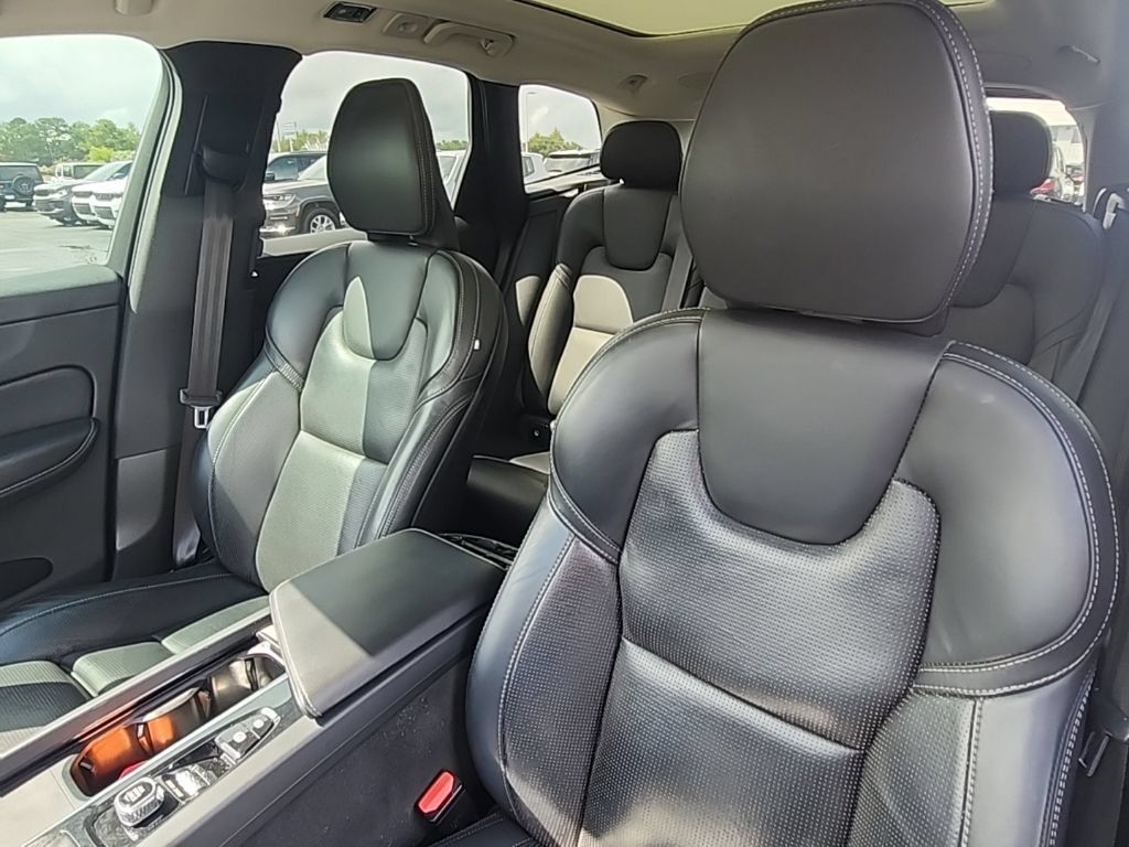 Used 2021 Volvo XC60 T5 Inscription w/ Advanced Package AWD/4WD image 21