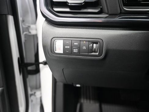 New 2026 GMC Terrain AT4 w/ Convenience Package III image 24