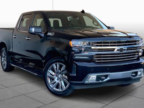 Used 2019 Chevrolet Silverado 1500 High Country w/ High Country Premium Package image 4